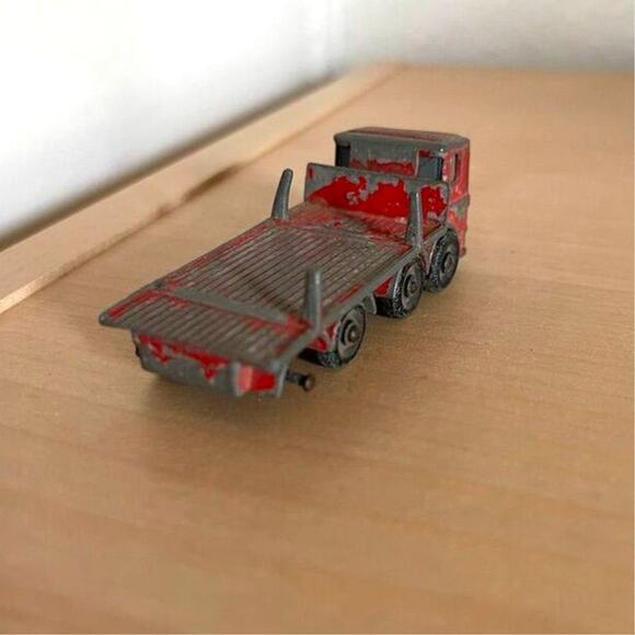 Vintage 1960s Matchbox Lesney No. 10 Leyland Pipe Truck Red Diecast Junkyard - Picture 5 of 10